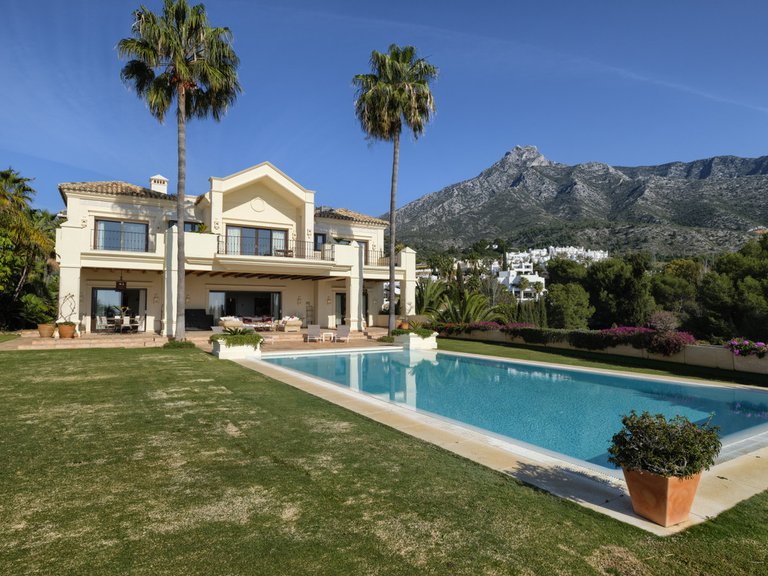 Villa for Sale in Marbella, Malaga 2