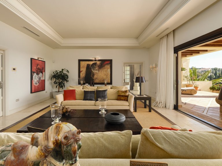 Villa for Sale in Marbella, Malaga 8