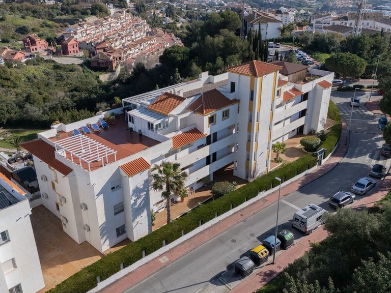 Apartment for Sale in Benalmadena, Malaga 6