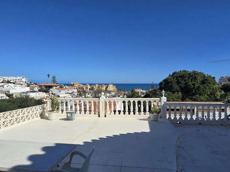 Villa for Sale in Mijas Costa, Malaga 32