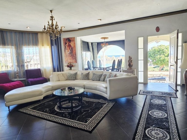 Villa for Sale in Mijas Costa, Malaga 5