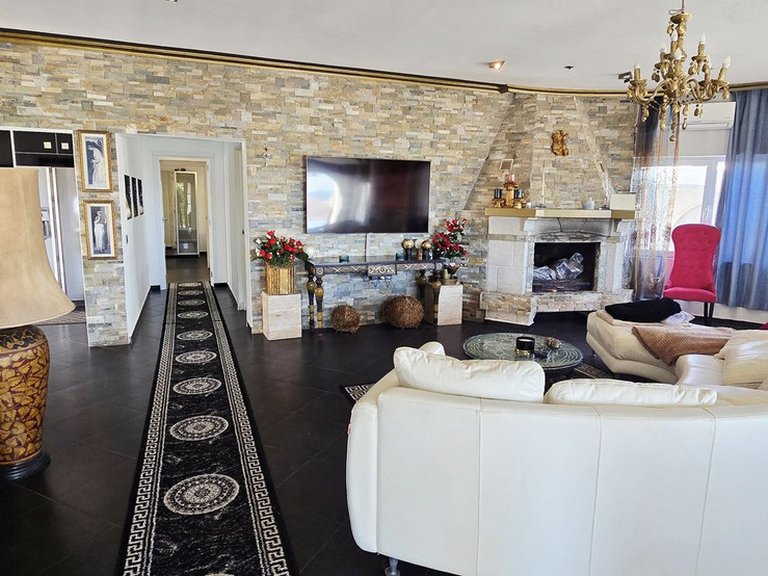 Villa for Sale in Mijas Costa, Malaga 8