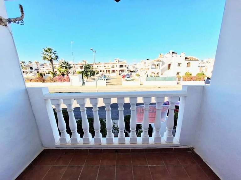 Apartment for Sale in Villamartin, Alicante 35