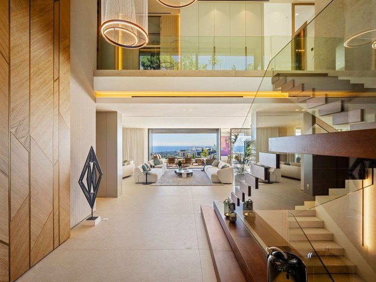 Villa for Sale in Costa del Sol Benahavís, Malaga 3