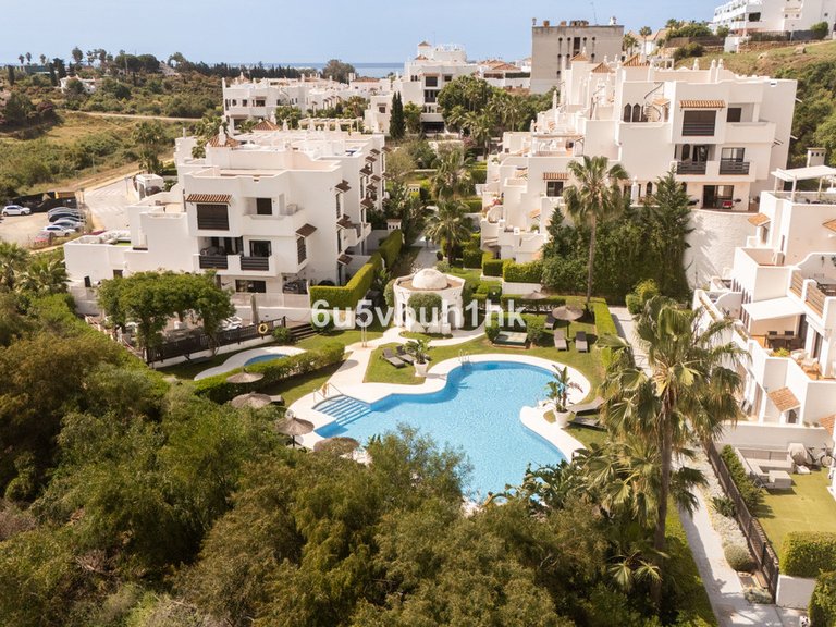 Apartment for Sale in Estepona, Malaga 1