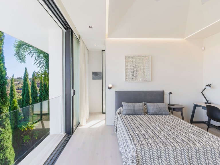 Villa for Sale in Elviria, Malaga 28