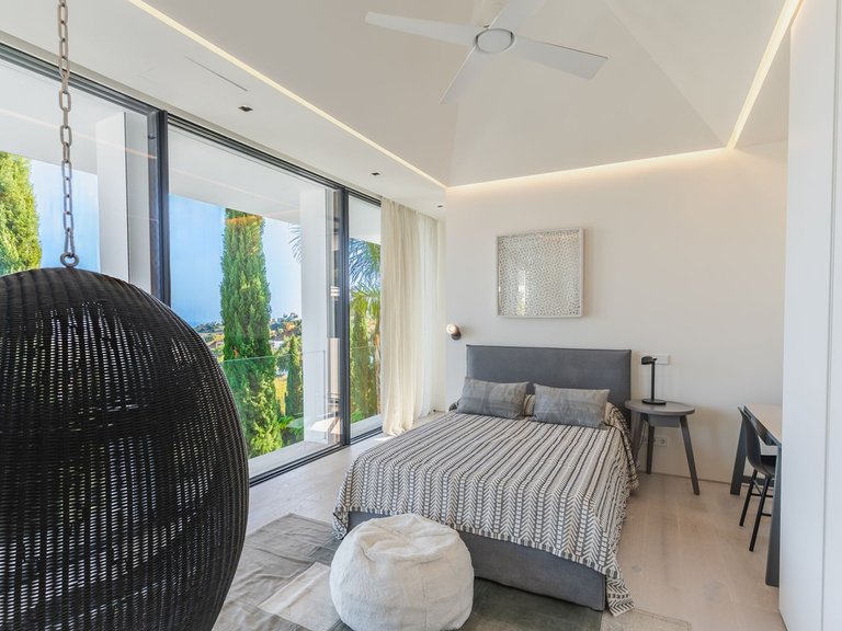 Villa for Sale in Elviria, Malaga 29