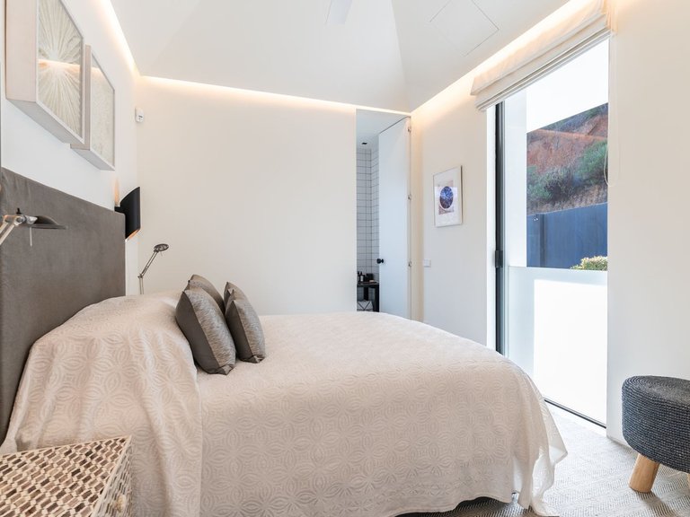 Villa for Sale in Elviria, Malaga 31
