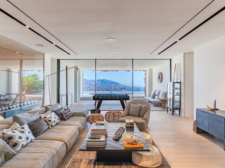 Villa for Sale in Elviria, Malaga 33