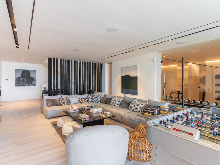 Villa for Sale in Elviria, Malaga 34