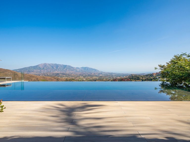 Villa for Sale in Elviria, Malaga 45