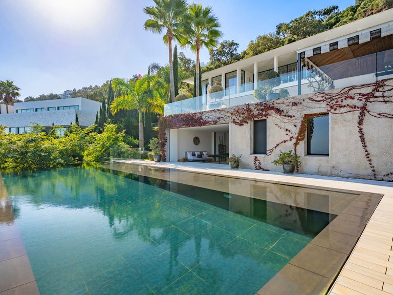 Villa for Sale in Elviria, Malaga 58