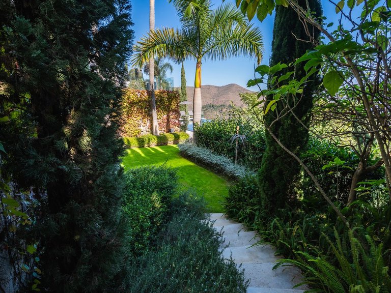 Villa for Sale in Elviria, Malaga 62