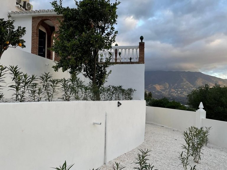 Villa for Sale in Cerros Del Aguila, Malaga 101
