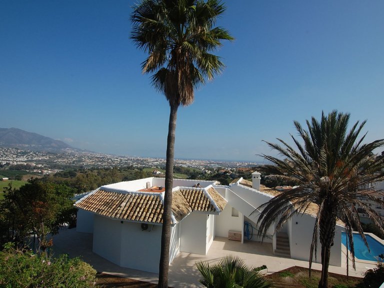 Villa for Sale in Cerros Del Aguila, Malaga 17