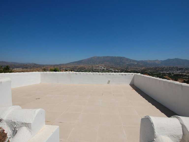Villa for Sale in Cerros Del Aguila, Malaga 18