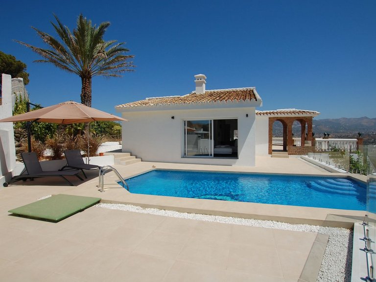Villa for Sale in Cerros Del Aguila, Malaga 2