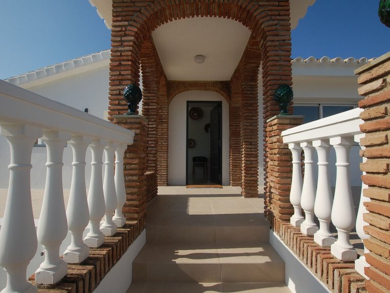 Villa for Sale in Cerros Del Aguila, Malaga 24