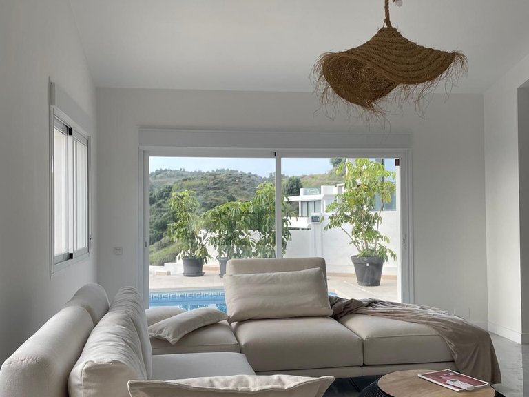 Villa for Sale in Cerros Del Aguila, Malaga 36