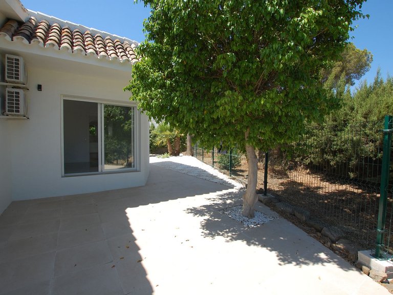 Villa for Sale in Cerros Del Aguila, Malaga 68