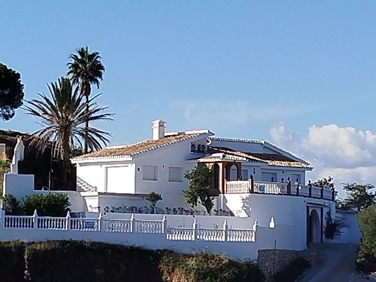 Villa for Sale in Cerros Del Aguila, Malaga 92