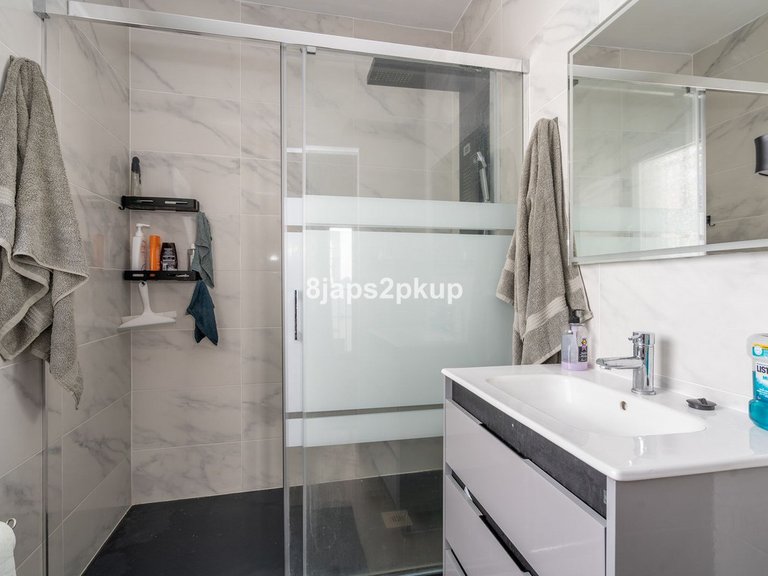 Villa for Sale in Estepona, Malaga 16