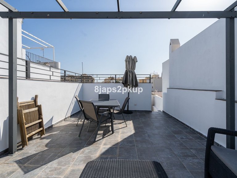 Villa for Sale in Estepona, Malaga 19
