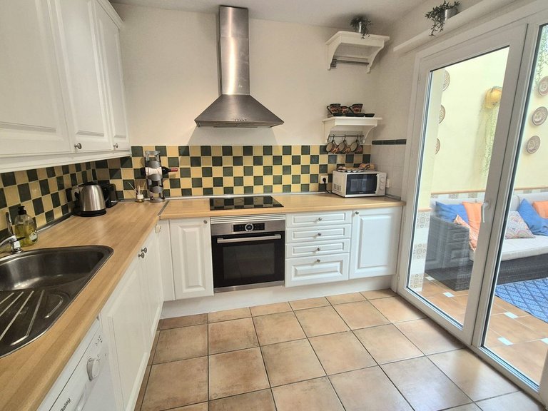 Villa for Sale in Alhaurin Golf, Malaga 18
