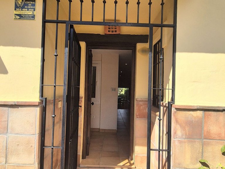 Villa for Sale in Alhaurin Golf, Malaga 2