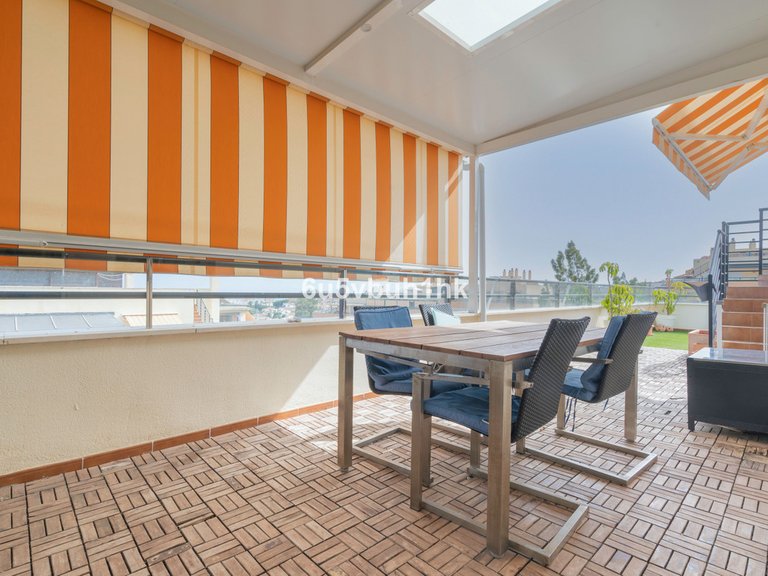 Apartment for Sale in El Pinillo, Malaga 3