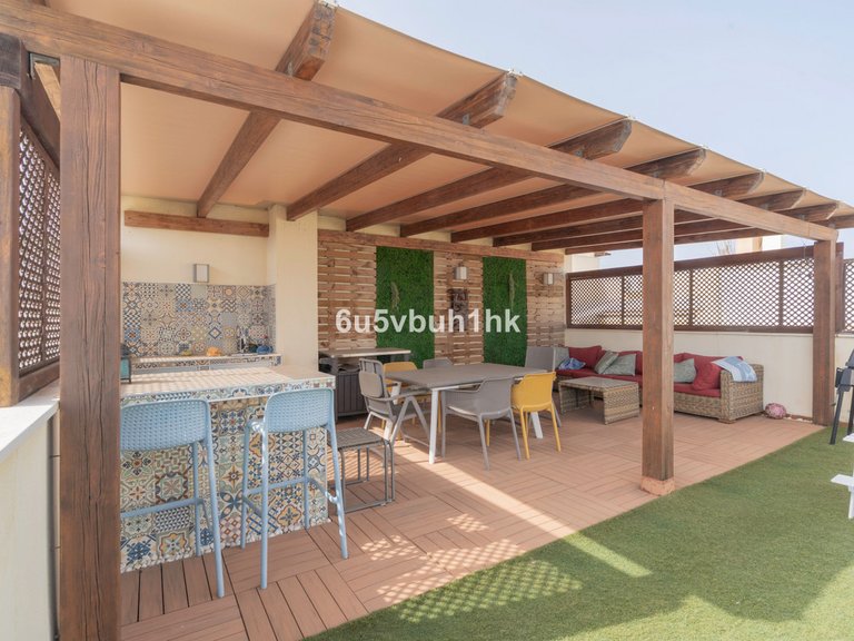 Apartment for Sale in El Pinillo, Malaga 5