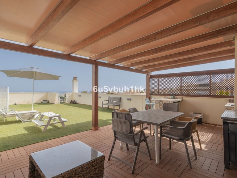 Apartment for Sale in El Pinillo, Malaga 9