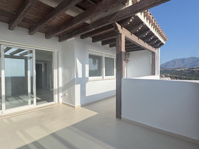 Apartment for Sale in Casares, Malaga 1
