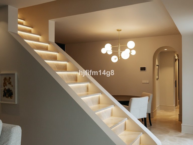 Villa for Sale in The Golden Mile, Malaga 21