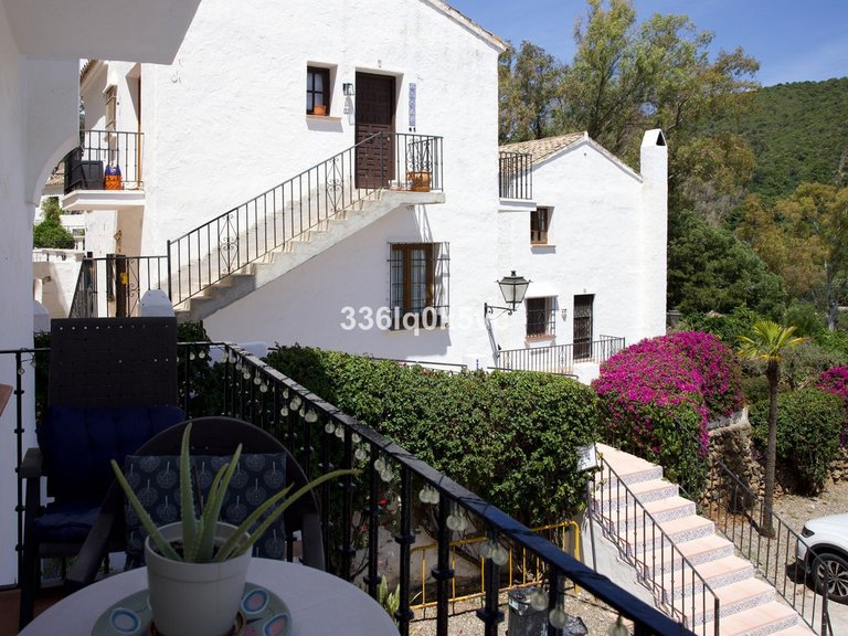 Apartment for Sale in Benahavís, Malaga 12