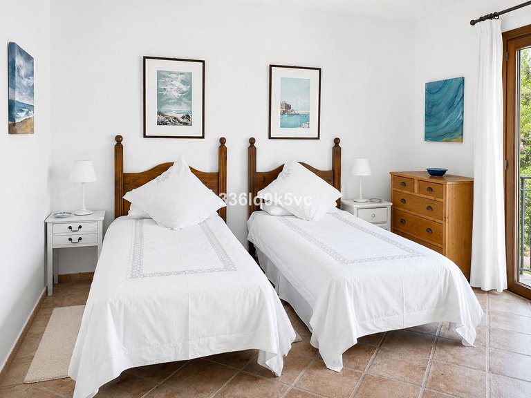 Apartment for Sale in Benahavís, Malaga 20