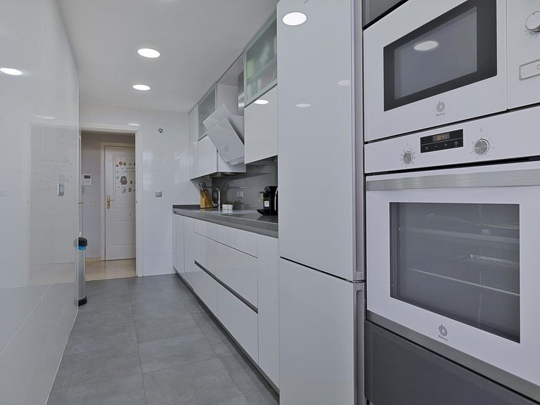 Apartment for Sale in Torrequebrada, Malaga 10