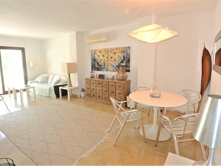 Apartment for Sale in The Golden Mile, Malaga 3