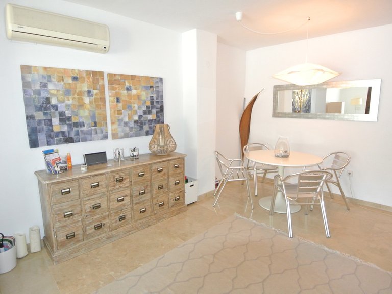 Apartment for Sale in The Golden Mile, Malaga 5