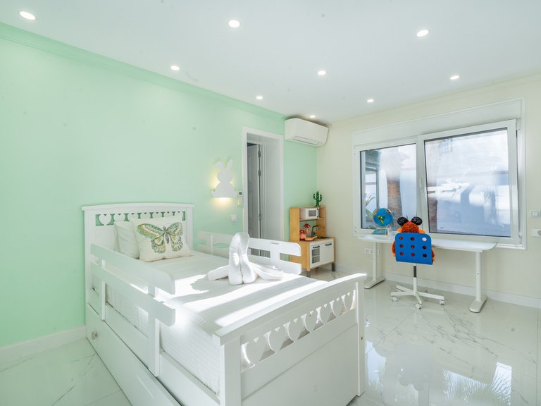 Villa for Sale in Marbella, Malaga 26