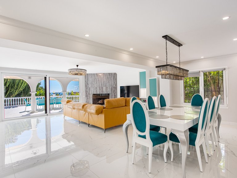 Villa for Sale in Marbella, Malaga 9