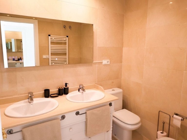 Apartment for Sale in Los Arqueros, Malaga 12