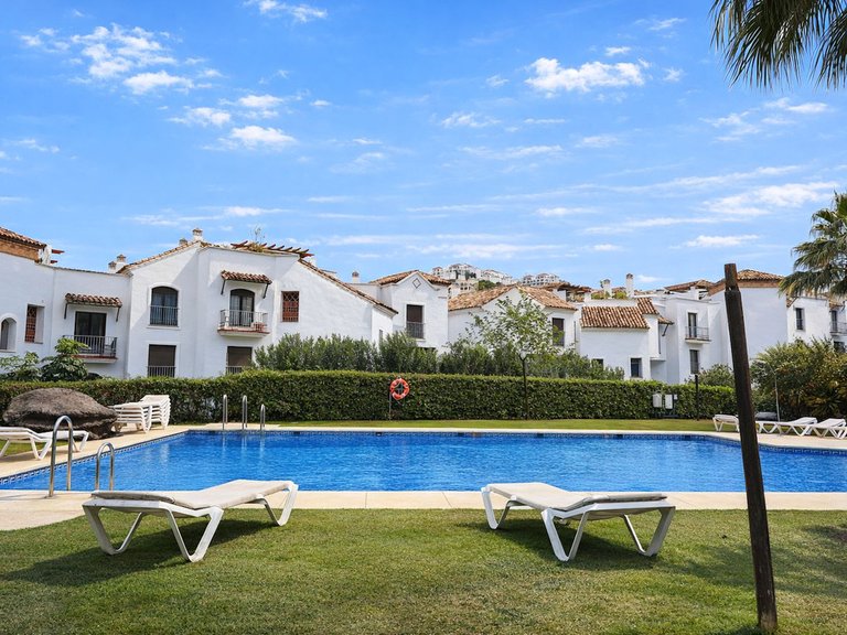Apartment for Sale in Los Arqueros, Malaga 17