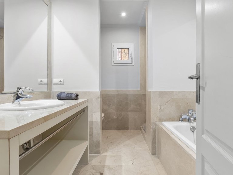 Villa for Sale in Manilva, Malaga 28