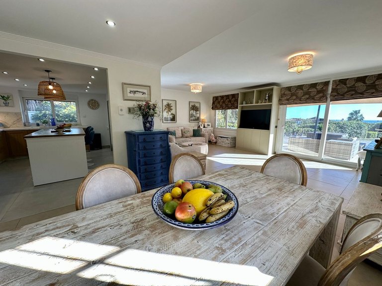 Villa for Sale in Estepona, Malaga 12
