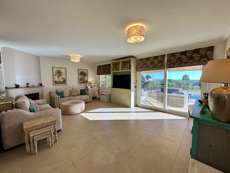 Villa for Sale in Estepona, Malaga 15