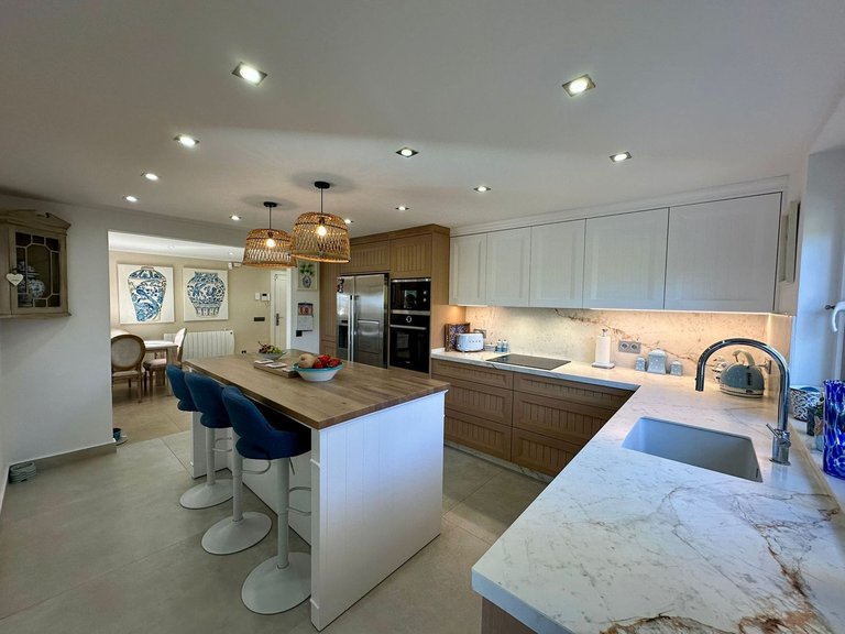 Villa for Sale in Estepona, Malaga 8