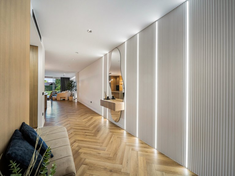 Apartment for Sale in Nueva Andalucía, Malaga 12