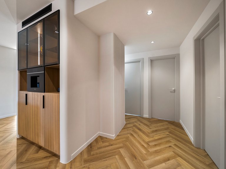 Apartment for Sale in Nueva Andalucía, Malaga 20
