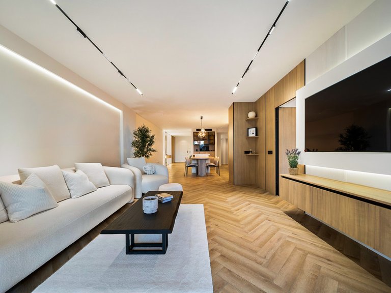 Apartment for Sale in Nueva Andalucía, Malaga 4